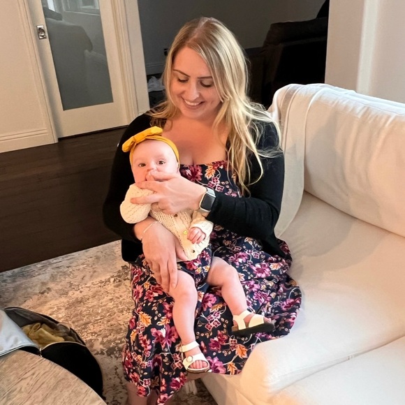 Meet your Posher, Christina - Picture 1 of 1